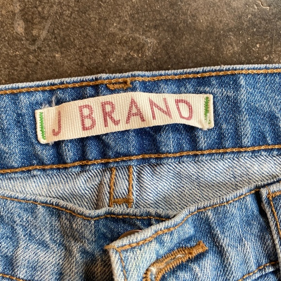 J brand size 26 mom jeans - Picture 2 of 3